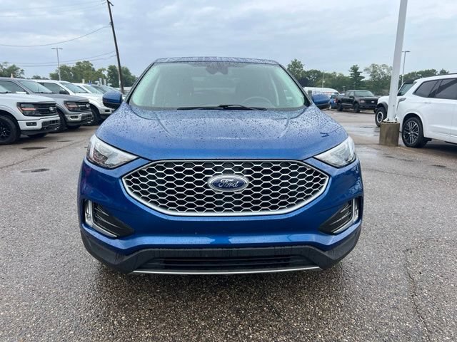 Certified 2024 Ford Edge SEL w/ Convenience Package AWD/4WD image 2