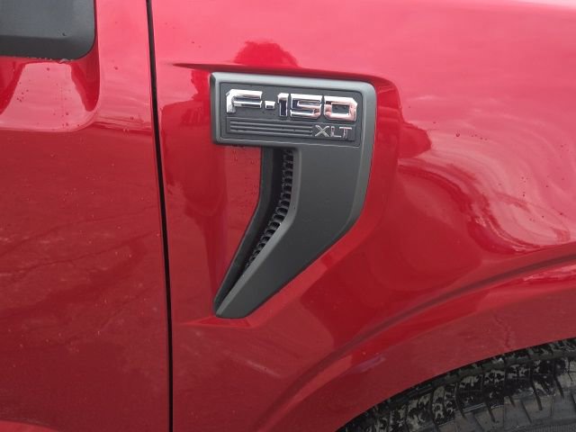 Certified 2022 Ford F150 XLT w/ Equipment Group 302A High image 3