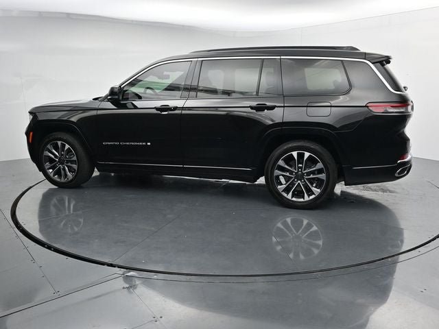 Used 2025 Jeep Grand Cherokee L Overland w/ Luxury Tech Group IV AWD/4WD image 6