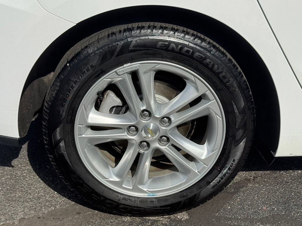 Used 2017 Chevrolet Cruze LT FWD image 42