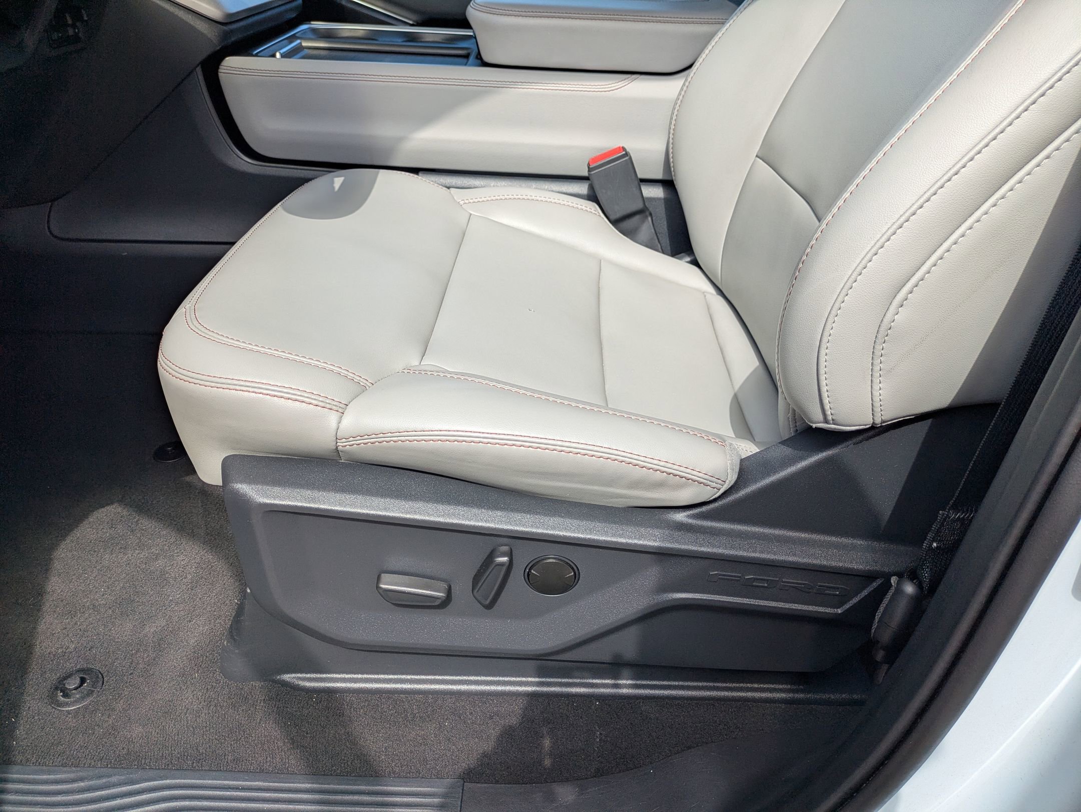 Certified 2025 Ford Expedition Active RWD image 13