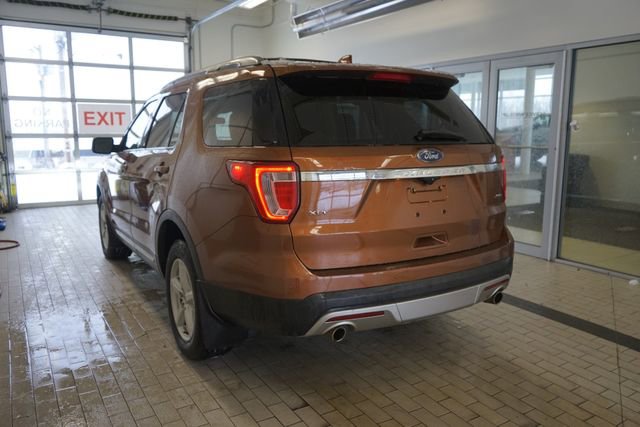 Certified 2017 Ford Explorer XLT w/ Equipment Group 202A image 11