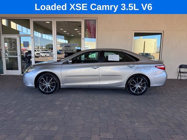 Used 2017 Toyota Camry XSE FWD image 2