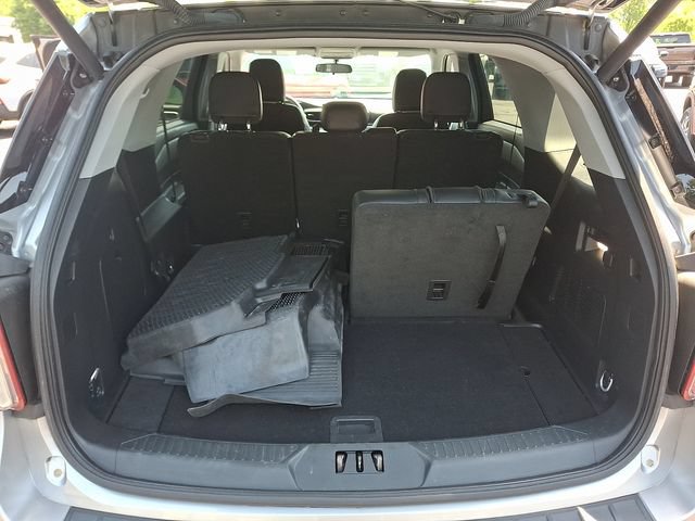 Certified 2023 Ford Explorer XLT w/ Equipment Group 202A AWD/4WD image 29