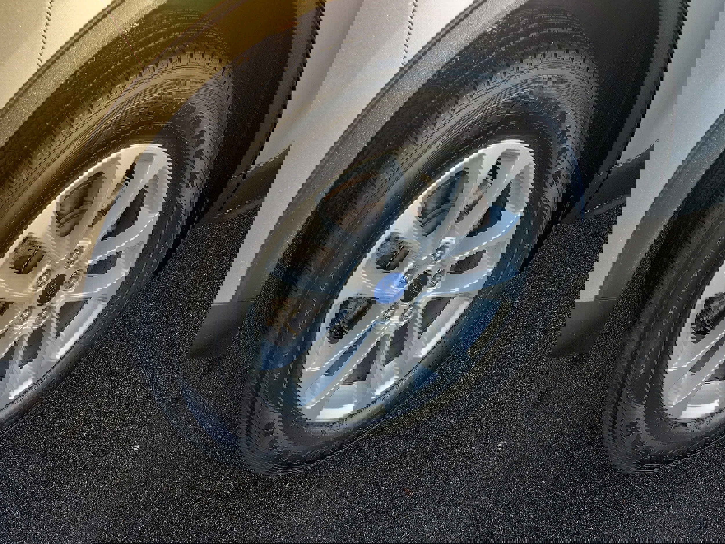 Certified 2021 Ford Escape SE image 6