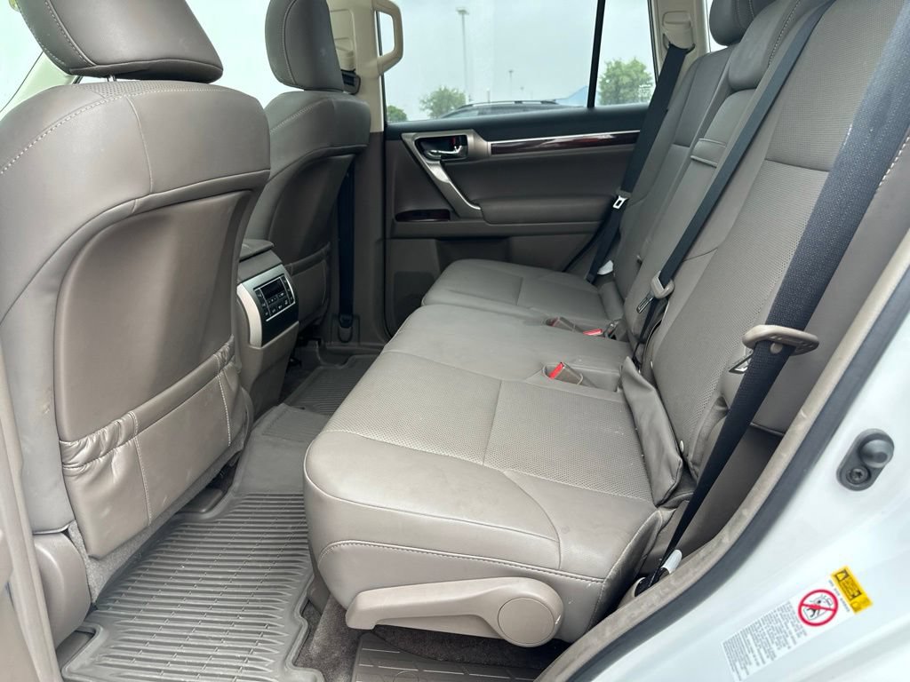 Used 2019 Lexus GX 460 Premium AWD/4WD image 18