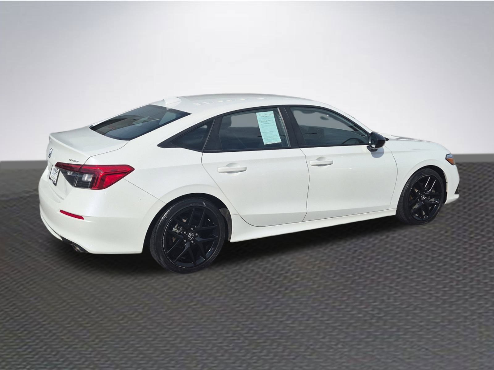 Used 2022 Honda Civic Sport image 4