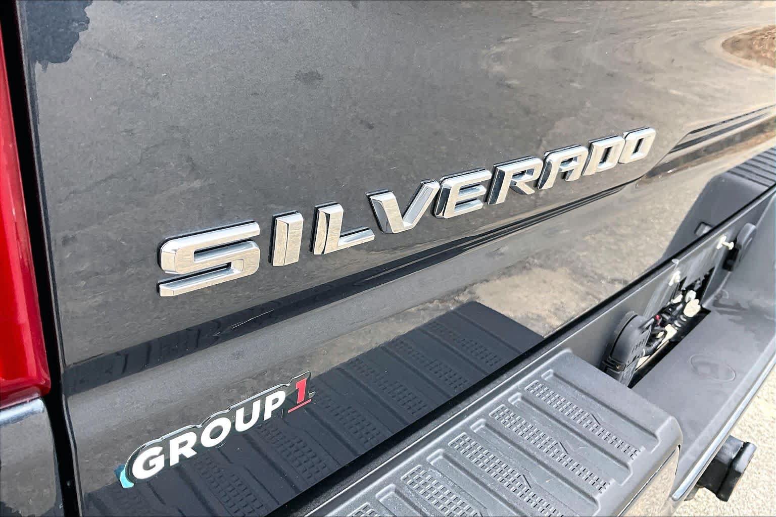 Used 2021 Chevrolet Silverado 1500 RST w/ Convenience Package II AWD/4WD image 10