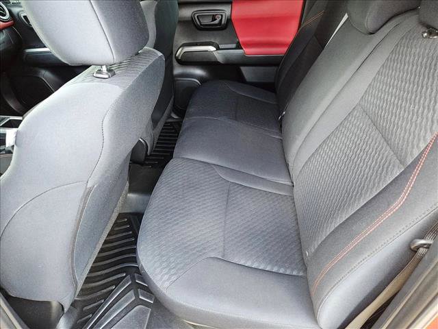 Used 2021 Toyota Tacoma SR5 RWD image 17