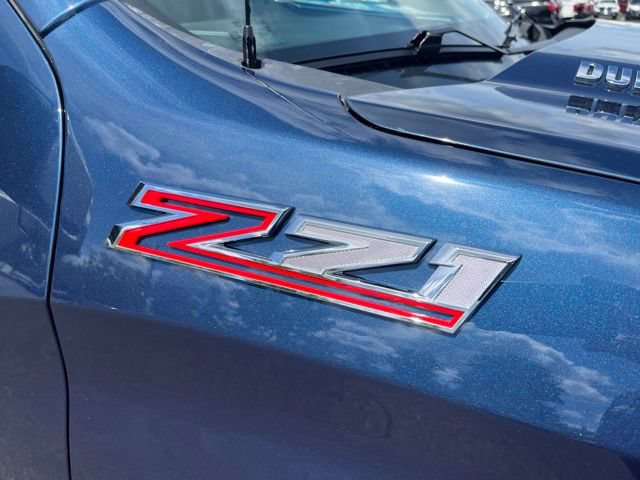 Used 2022 Chevrolet Silverado 1500 LT AWD/4WD image 2
