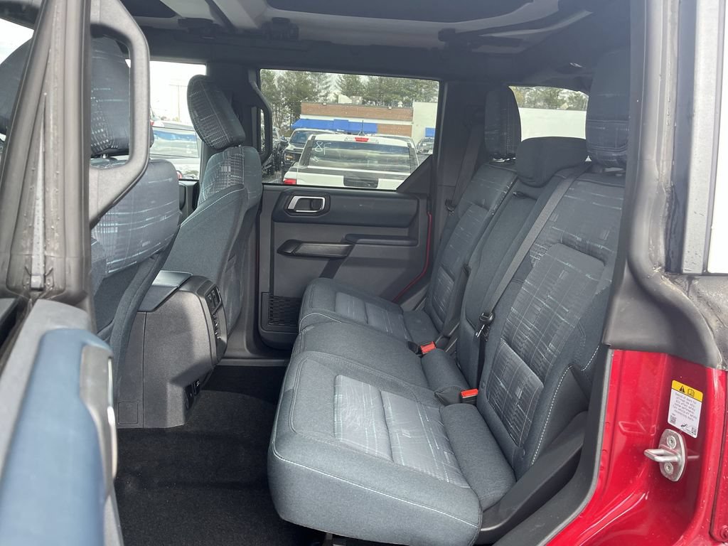Certified 2025 Ford Bronco Heritage Edition AWD/4WD image 4