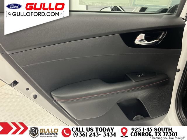 Used 2022 Kia Forte GT w/ GT Technology Package FWD image 16