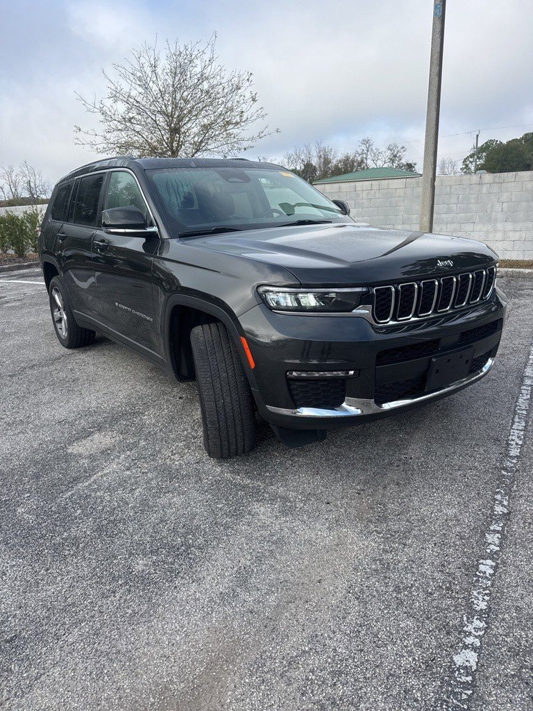 Used 2022 Jeep Grand Cherokee L Limited image 4