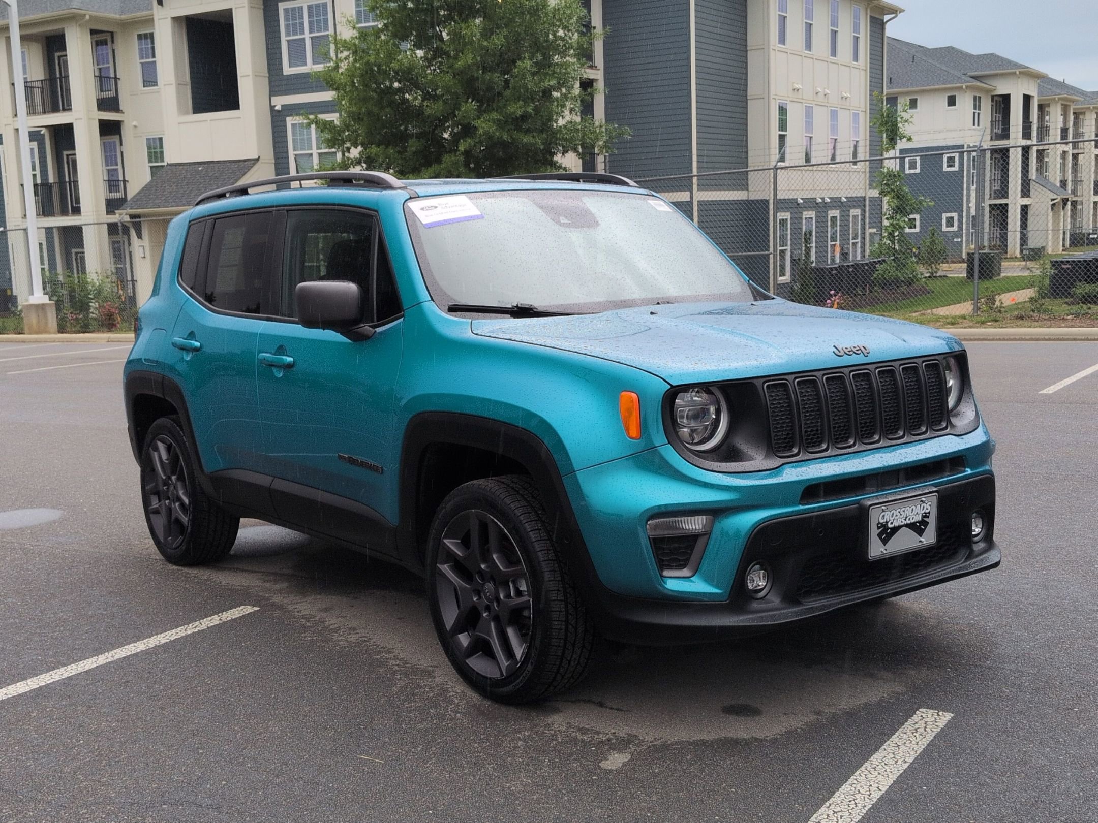 Used 2021 Jeep Renegade Latitude w/ Luxury Group II AWD/4WD image 1