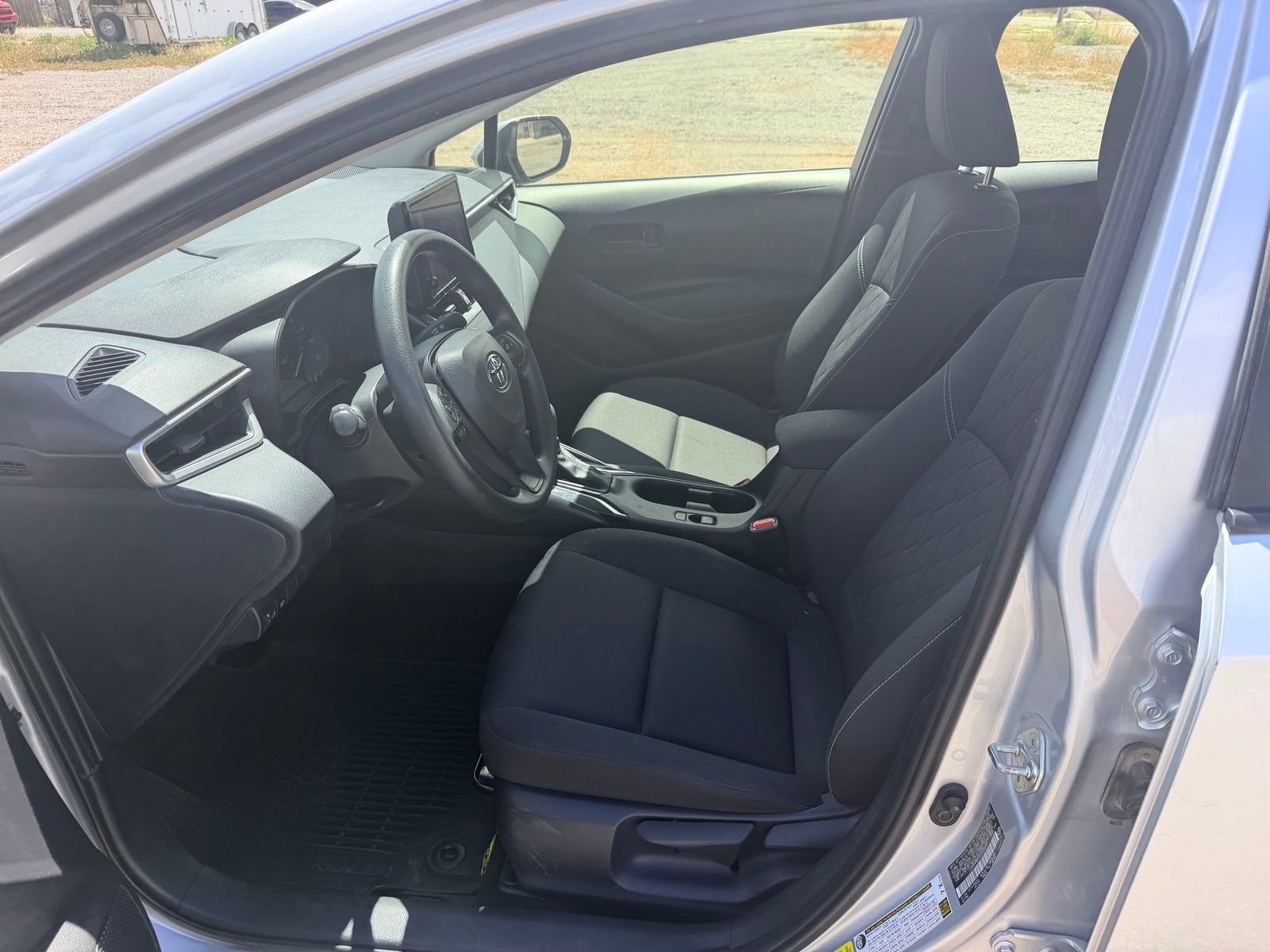 Used 2024 Toyota Corolla LE FWD image 8