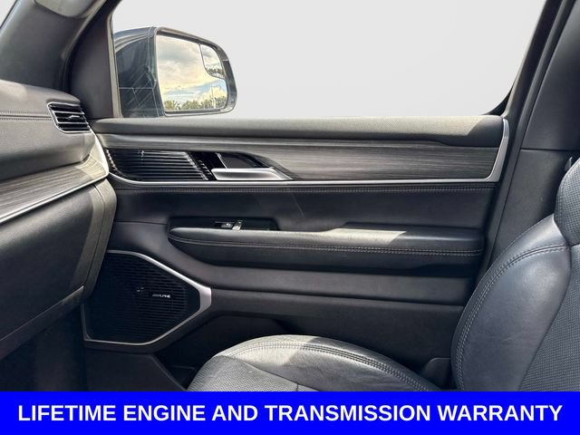 Used 2024 Jeep Wagoneer L Series II w/ Flexible Seating Group RWD image 24