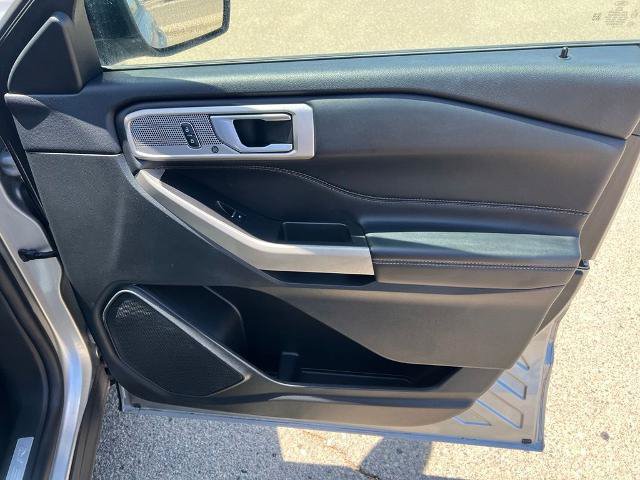 Certified 2023 Ford Explorer Limited RWD image 26