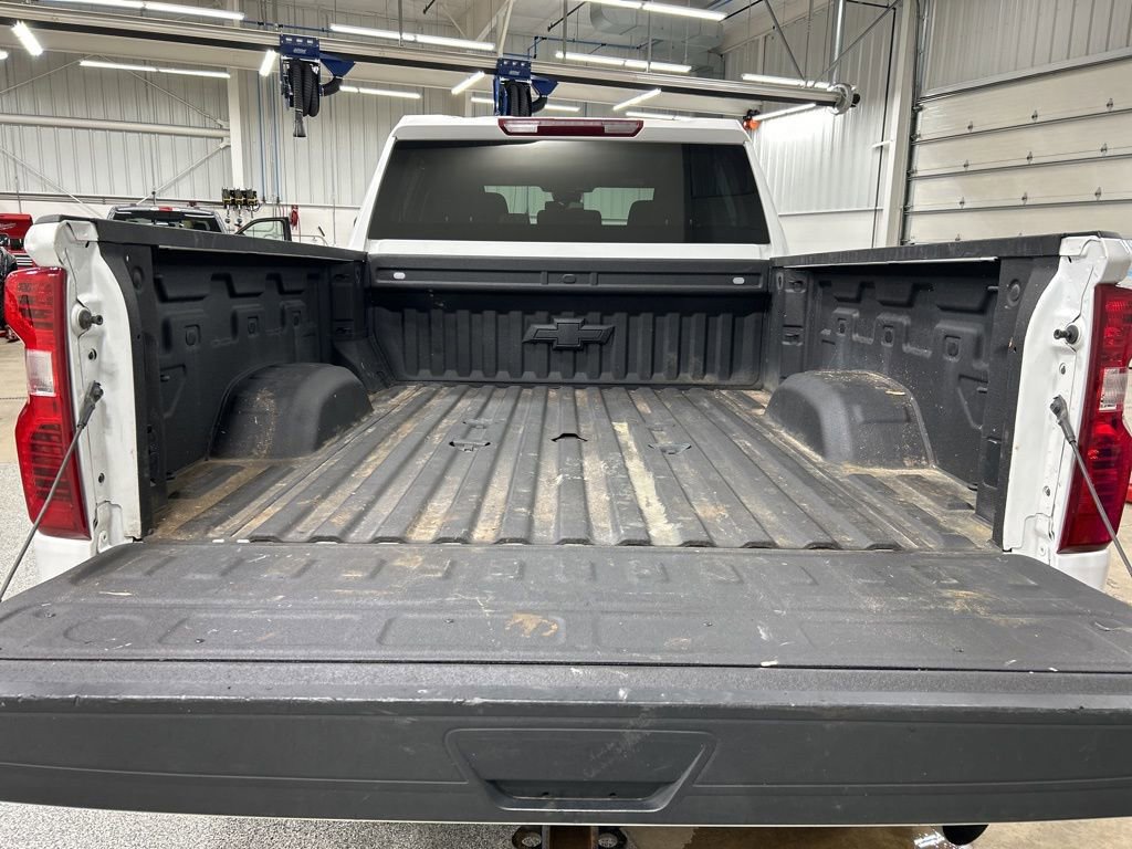 Used 2024 Chevrolet Silverado 3500 LT image 24