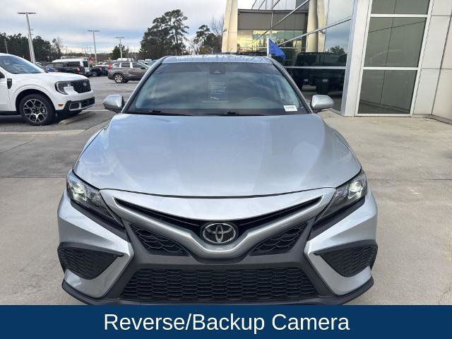 Used 2022 Toyota Camry SE video 2