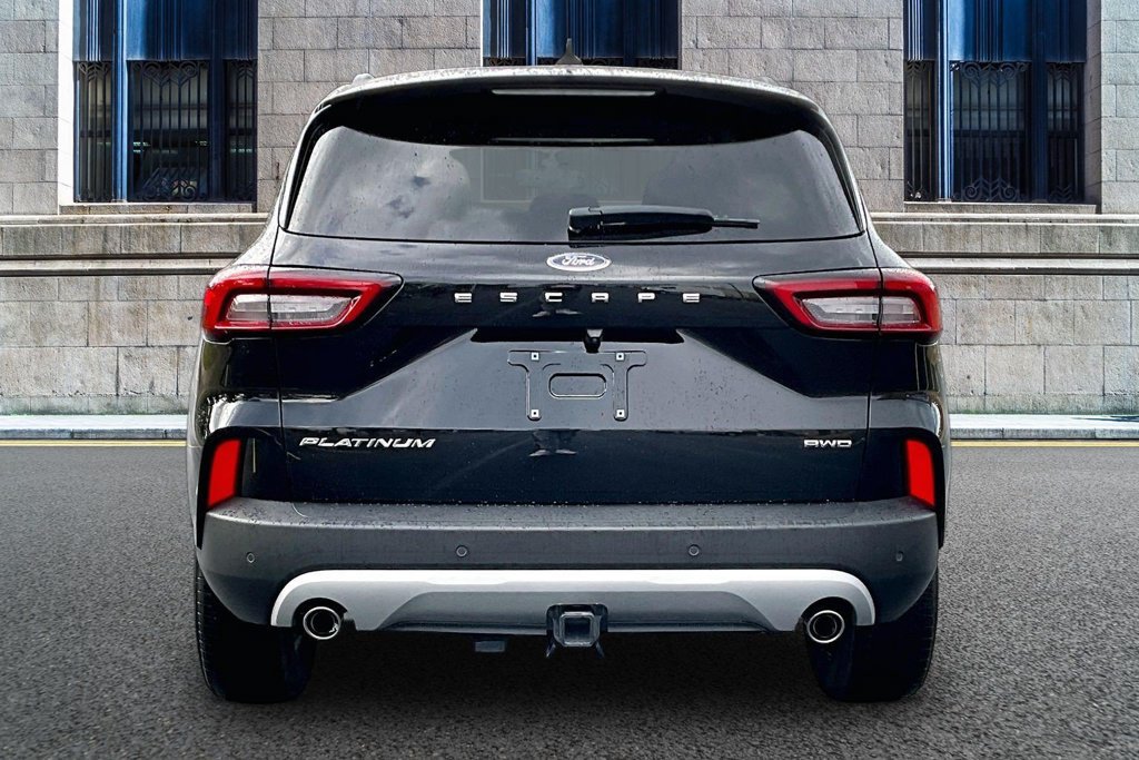 Certified 2024 Ford Escape Platinum w/ Premium Technology Package AWD/4WD image 4