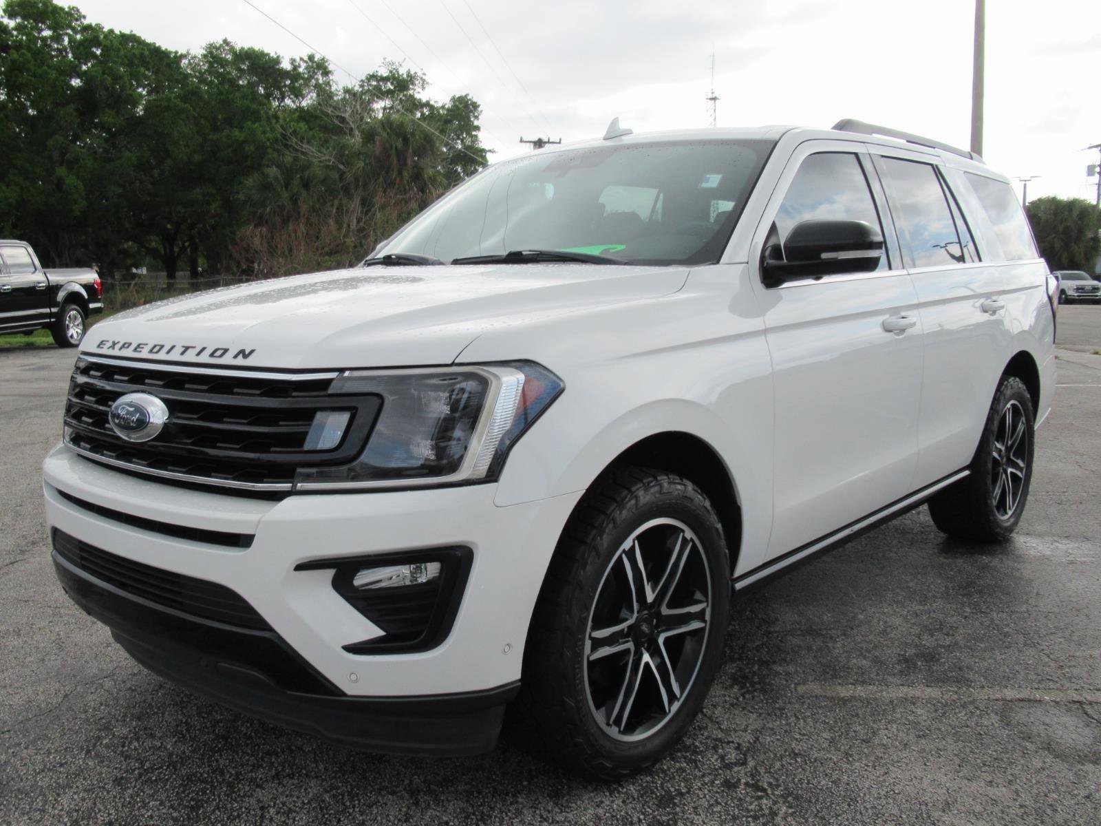 Certified 2021 Ford Expedition Limited RWD image 3