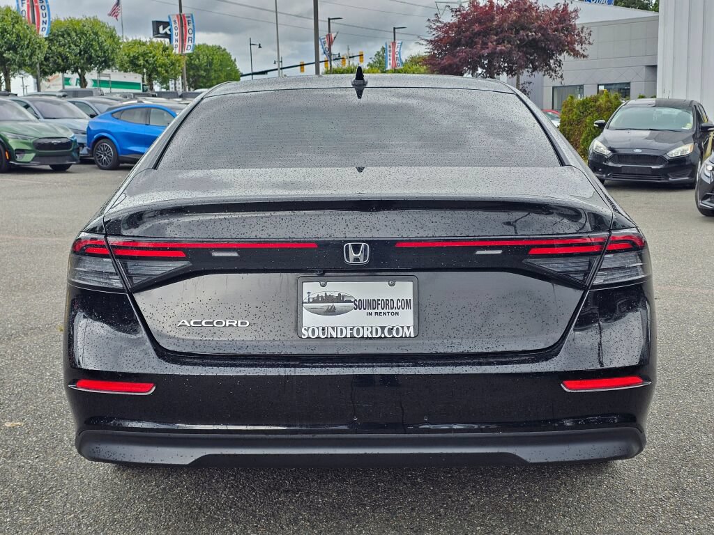 Used 2023 Honda Accord EX image 4