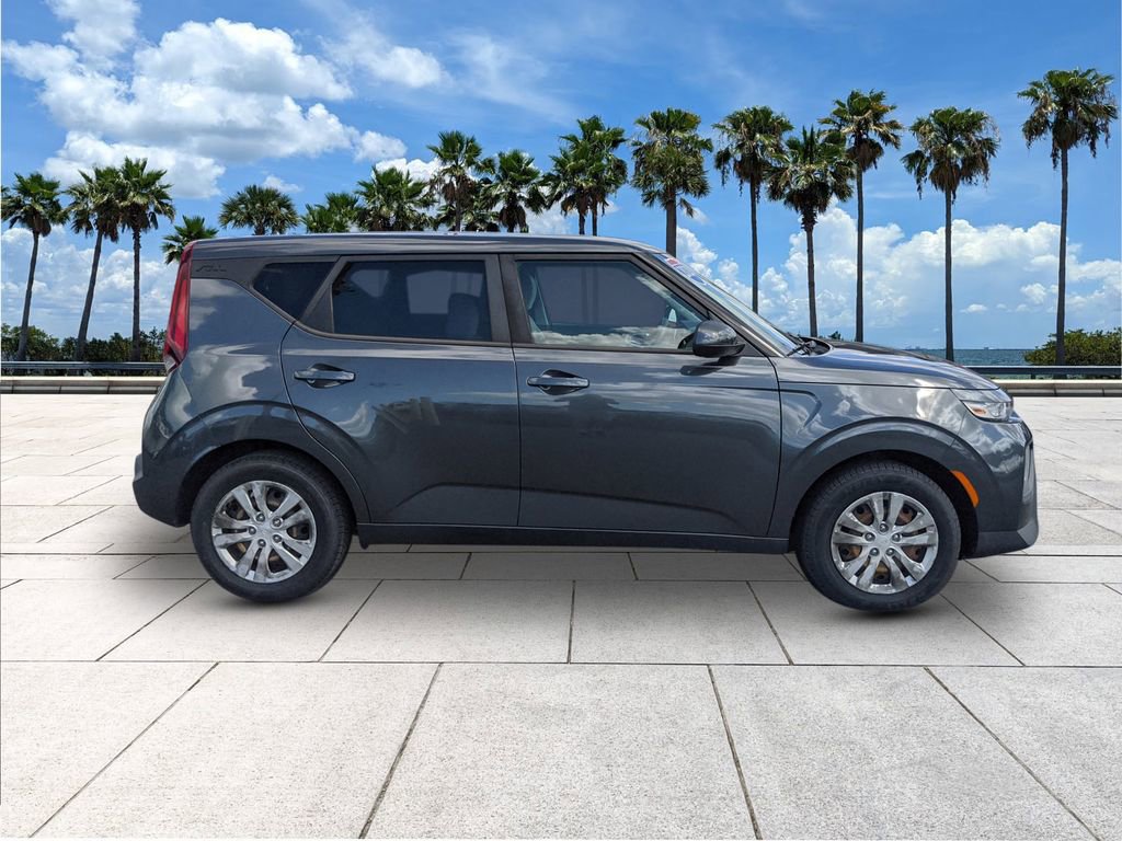 Used 2020 Kia Soul LX image 8
