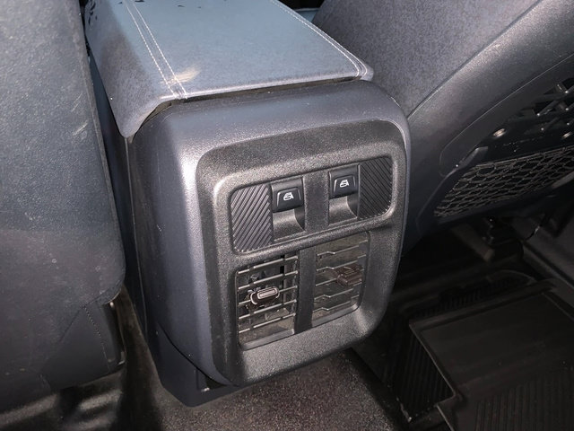 Certified 2025 Ford Bronco Badlands AWD/4WD image 19