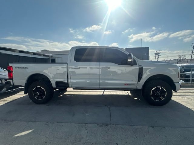 Certified 2025 Ford F250 Platinum w/ Tremor Off-Road Package AWD/4WD image 6
