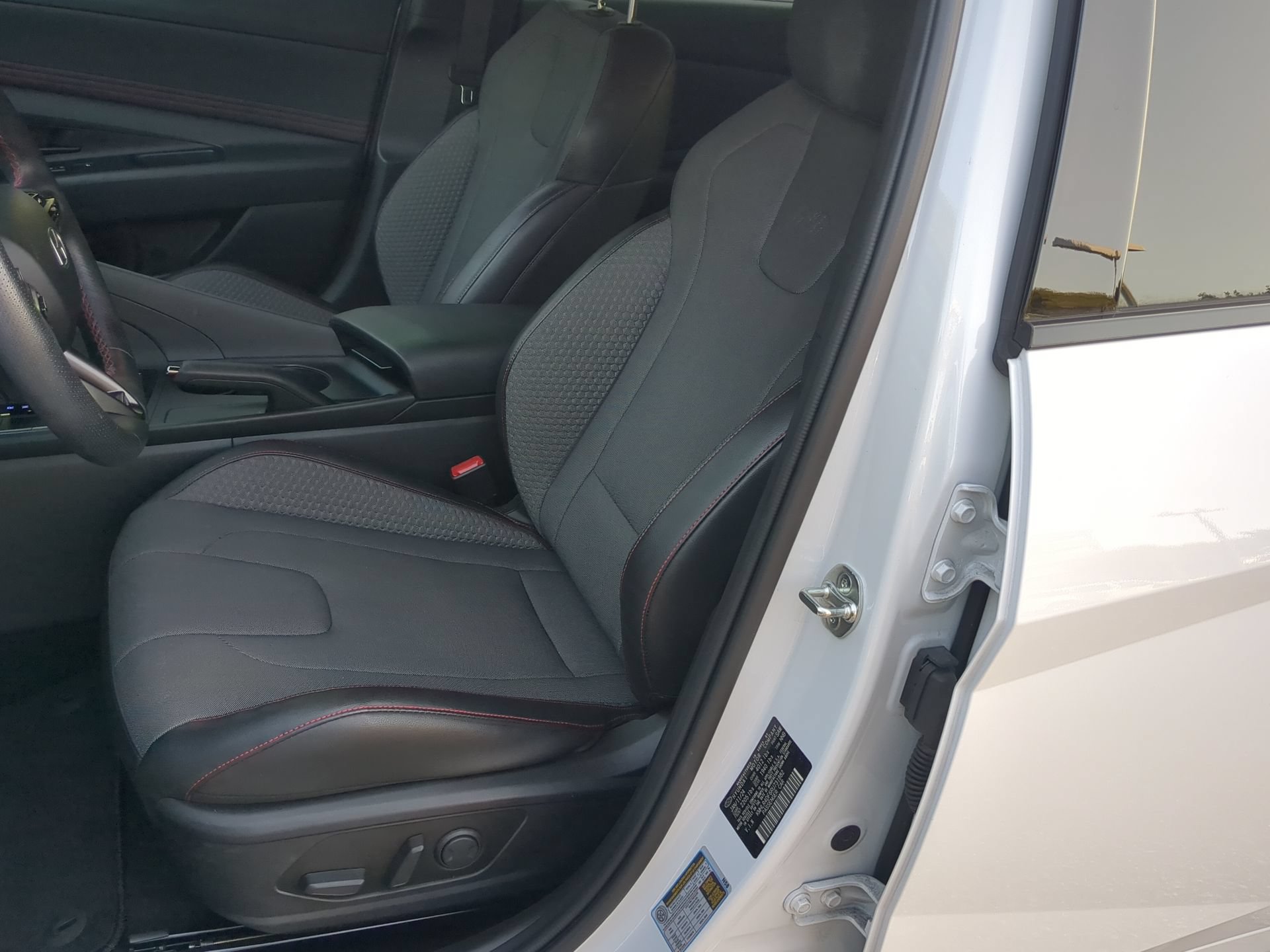 Used 2024 Hyundai Elantra N Line FWD image 56