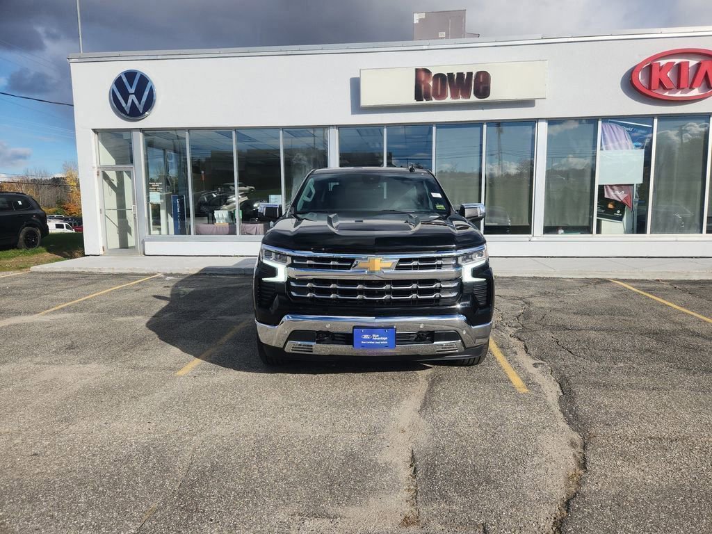 Used 2023 Chevrolet Silverado 1500 LTZ image 2