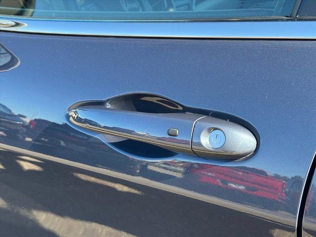 Used 2021 Jeep Cherokee Latitude Lux w/ Sun & Sound Group image 8