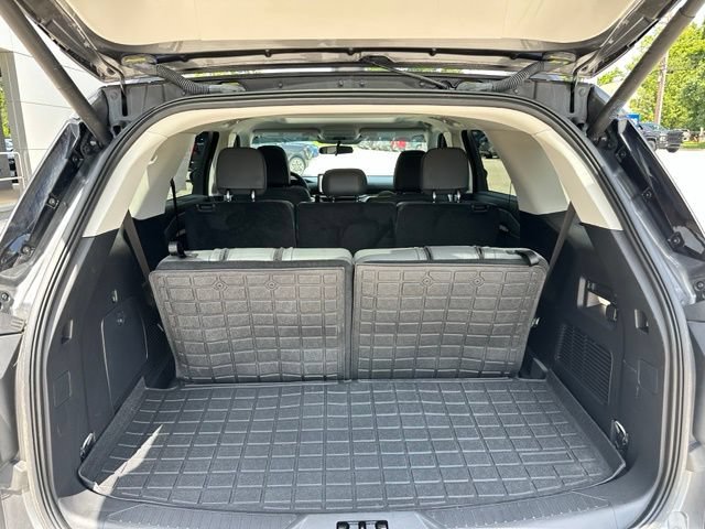 Certified 2025 Ford Explorer Active w/ Active Comfort Package AWD/4WD image 15