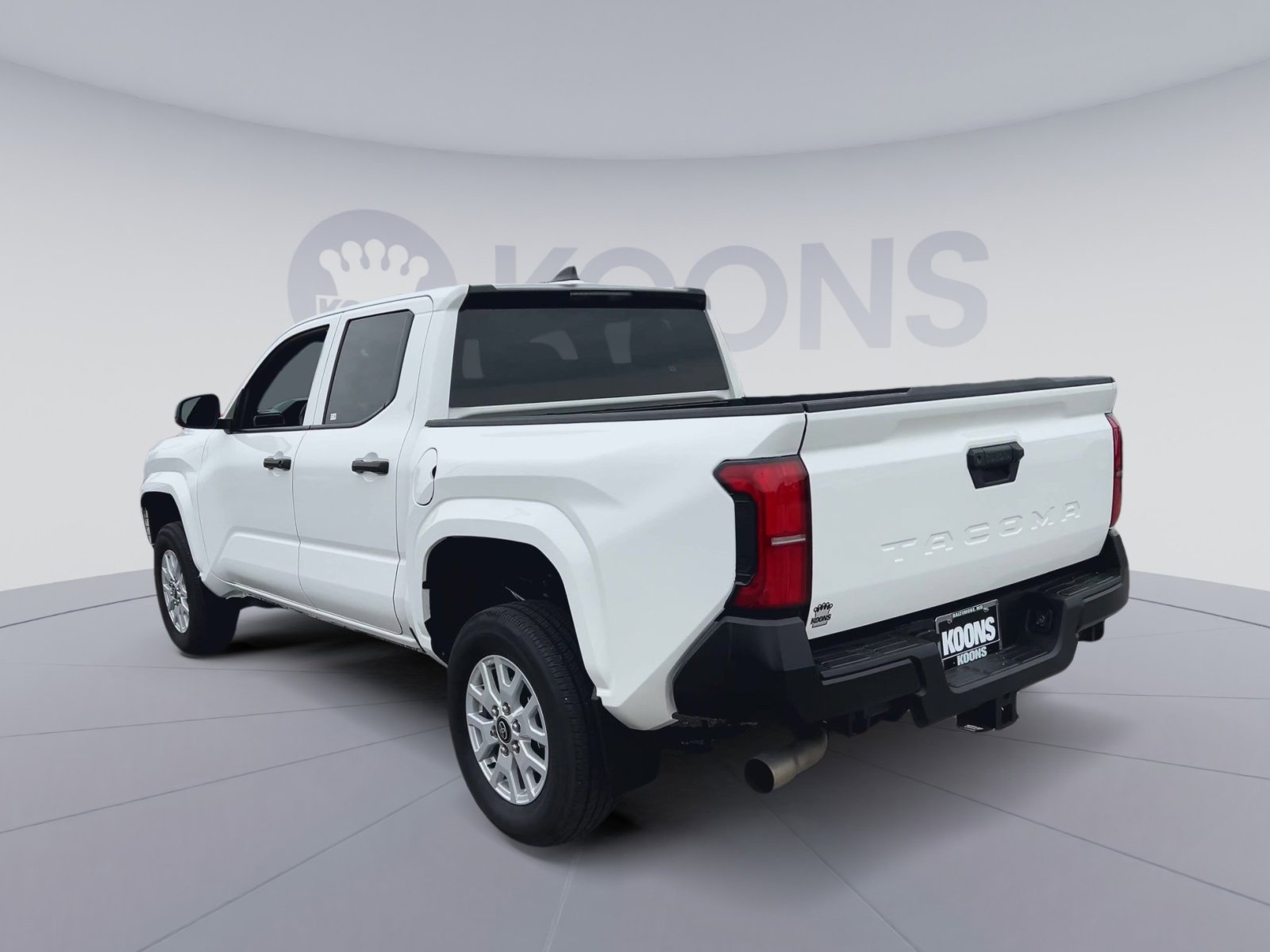 Used 2024 Toyota Tacoma SR RWD image 10