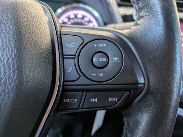 Used 2020 Toyota Camry SE image 22