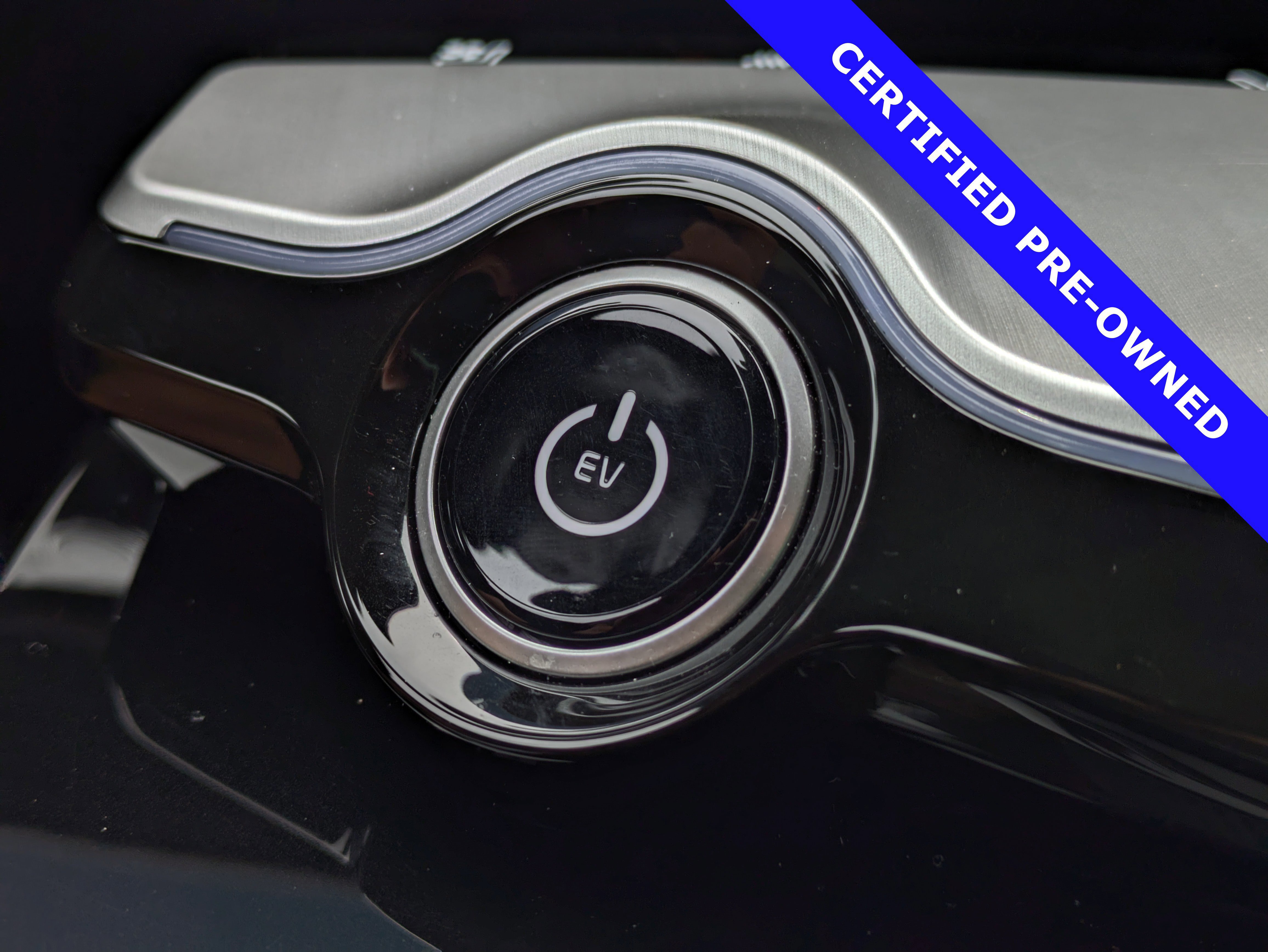 Used 2024 Kia EV6 GT-Line image 32