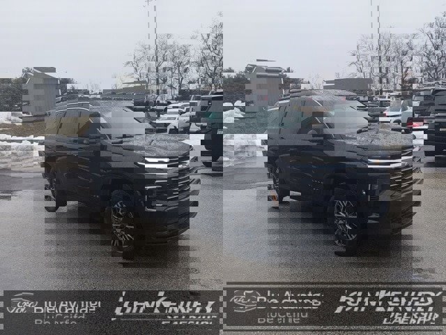 Used 2024 Chevrolet Traverse LT w/ LPO, Floor Liner Package image 10