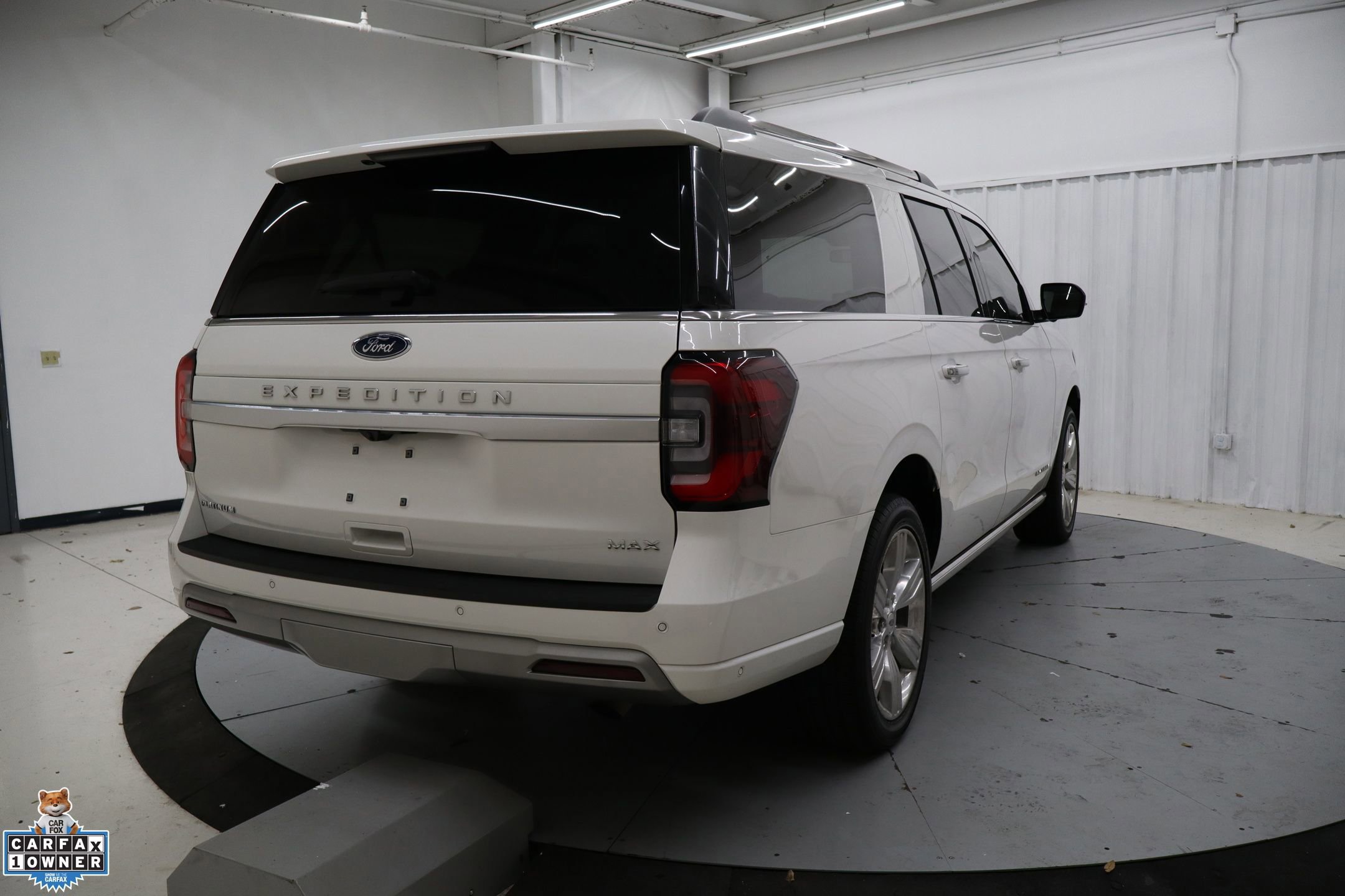 Certified 2024 Ford Expedition Max Platinum AWD/4WD image 5