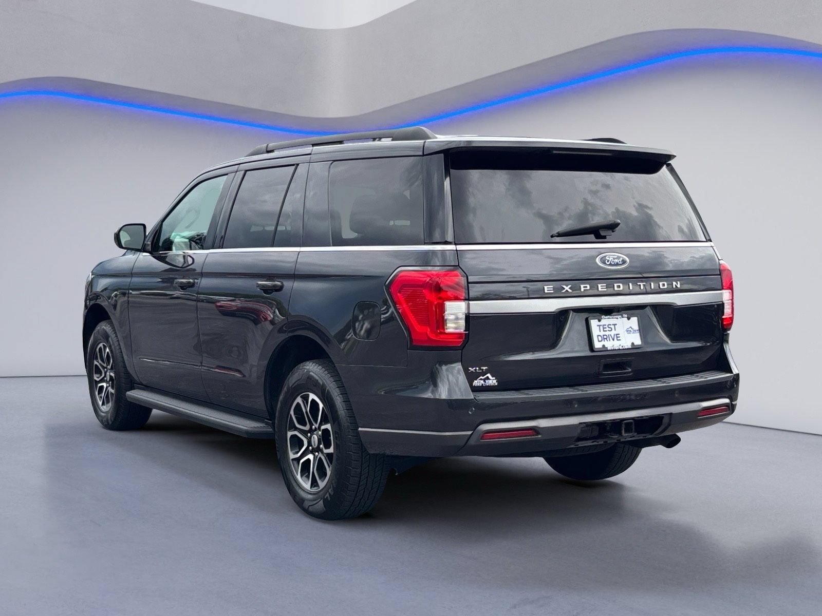 Certified 2024 Ford Expedition XLT AWD/4WD image 3