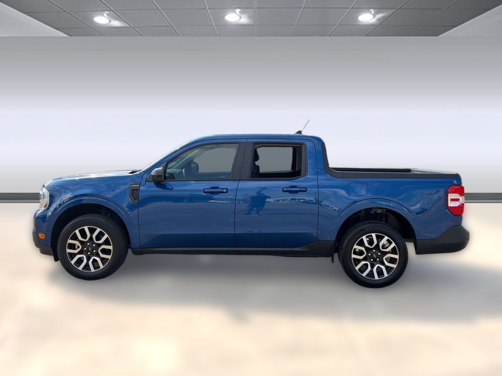 Certified 2024 Ford Maverick Lariat FWD image 2