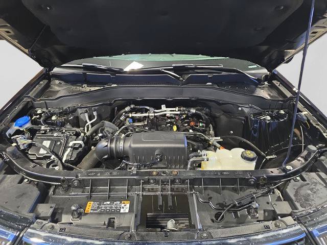 Certified 2023 Ford Explorer XLT w/ Equipment Group 202A AWD/4WD image 8
