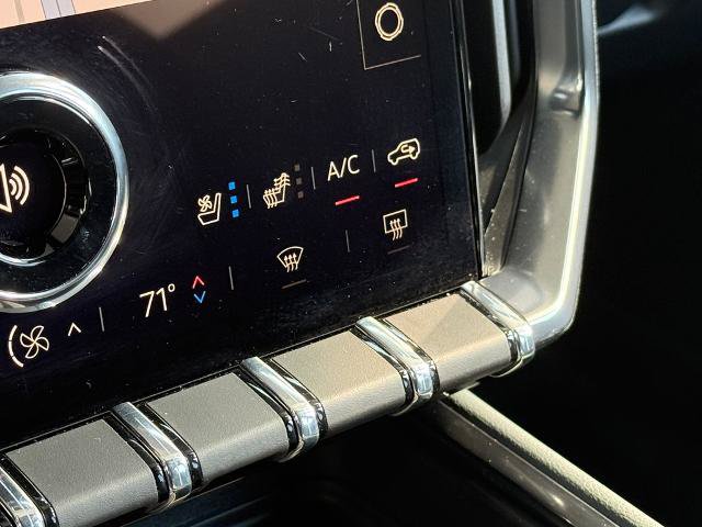 Used 2025 GMC Acadia AT4 w/ Luxury Package AWD/4WD image 35