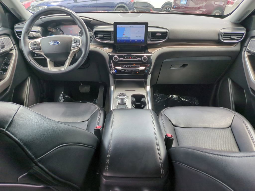 Certified 2023 Ford Explorer Limited w/ Equipment Group 301A AWD/4WD image 18