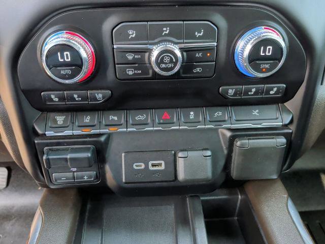 Used 2023 GMC Sierra 3500 Denali w/ Denali Ultimate Package AWD/4WD image 33