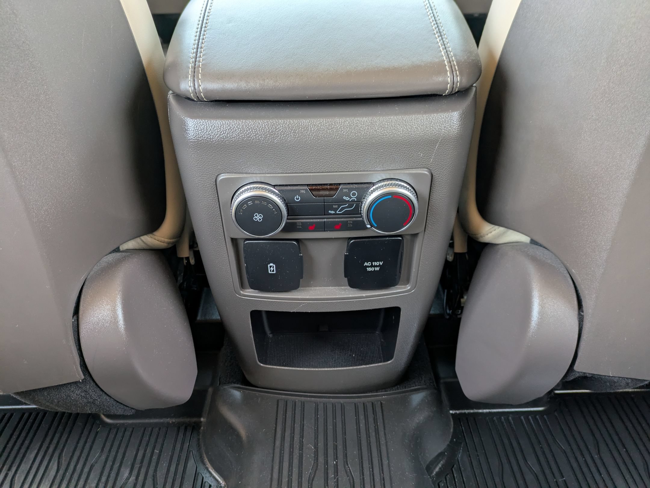 Certified 2020 Ford Explorer Platinum w/ Premium Technology Package AWD/4WD image 18