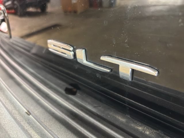 Used 2023 GMC Yukon SLT w/ SLT Luxury Package AWD/4WD image 33