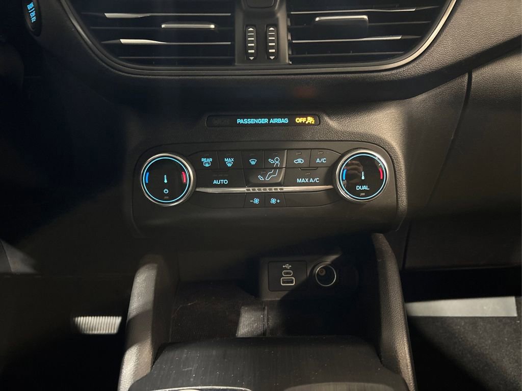 Certified 2025 Ford Escape Active image 30