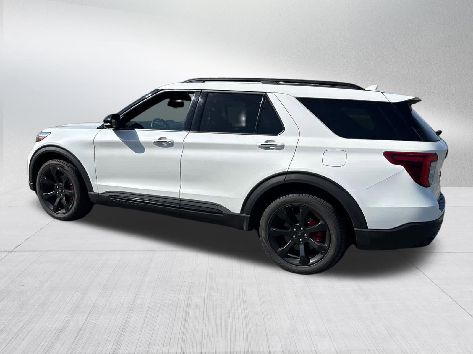 Certified 2023 Ford Explorer ST w/ Equipment Group 401A AWD/4WD image 7
