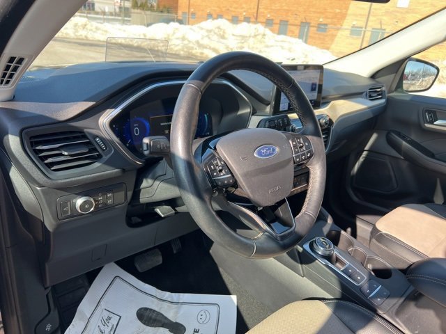 Certified 2022 Ford Escape Titanium w/ Titanium Elite Package image 8