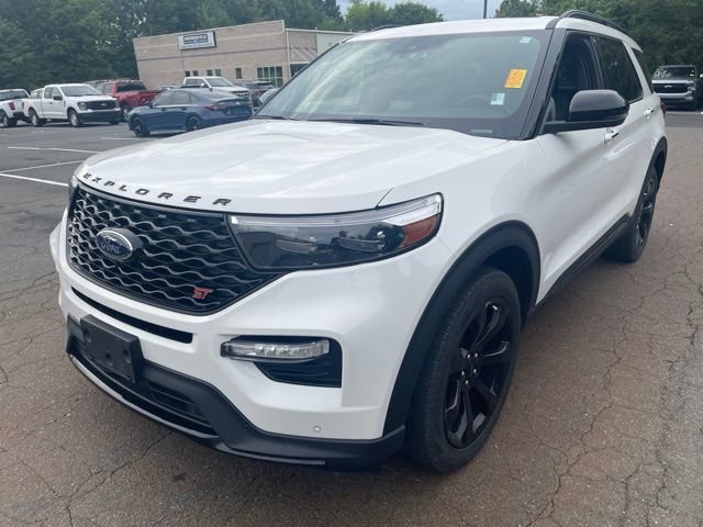 Certified 2023 Ford Explorer ST w/ Equipment Group 401A AWD/4WD image 2